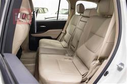 تۆیۆتا لاند کروزەر